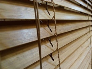 Żaluzja bambus, 25 mm, montaż w świetle szyby, Katowice